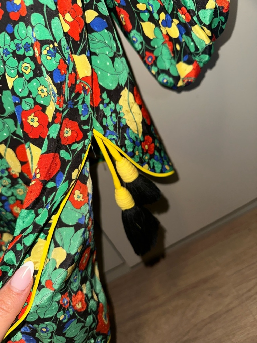 Alexis Vibrant Floral V neck Mini Dress Size XS - Picture 6 of 6